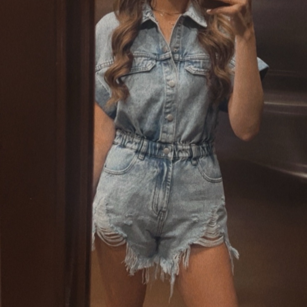 Idem ditto distressed blue jean romper. Size small - Picture 2 of 5